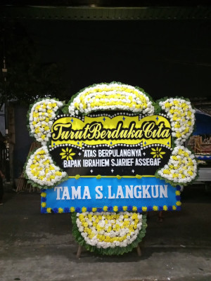 Papan Bunga Duka di Cimparuh